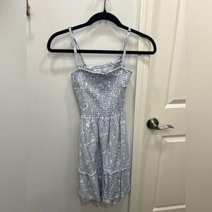 Hollister! Adorable floral dress with open back